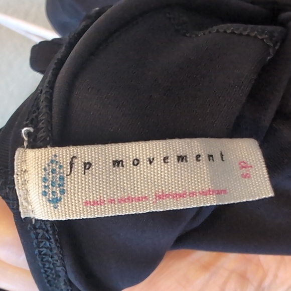 Elegant Black Sleeveless Jumpsuit - Picture 4 of 12